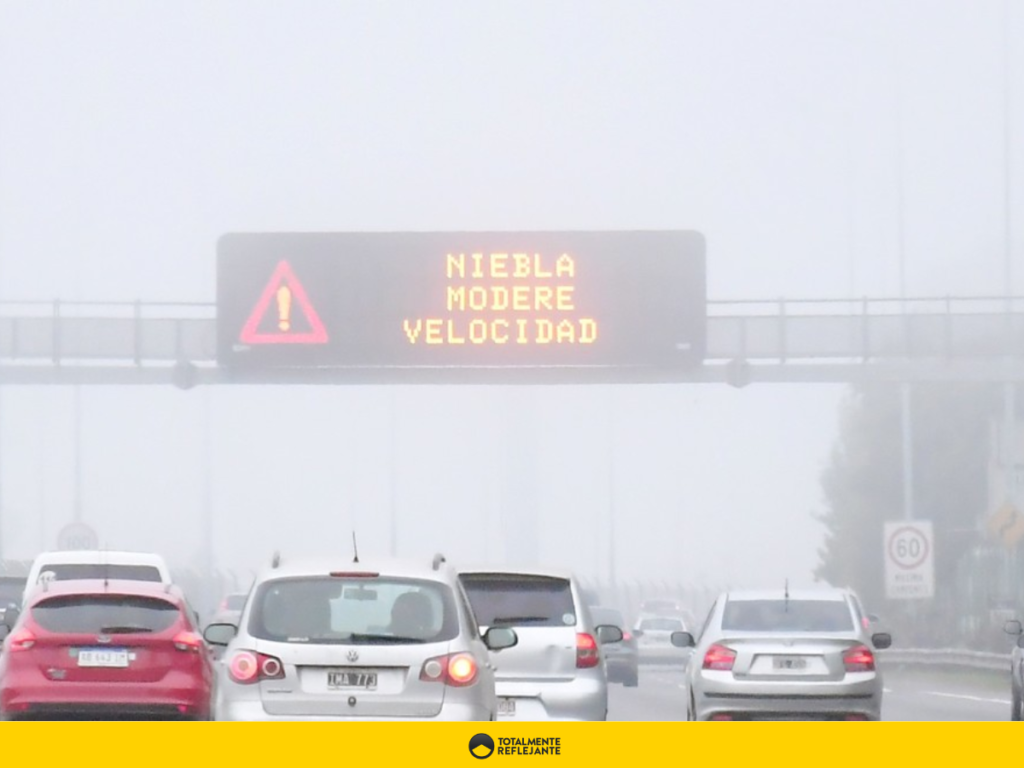 Historia de la Niebla y la Señalización en Carreteras: El Reto de ...